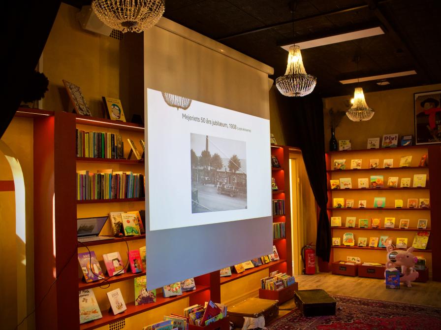 Slideshow med historiske billeder til Åbent Hus arrangement i Gevninge Kulturhus #Frivilligugen 2025